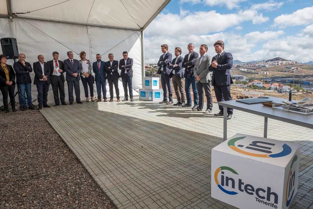 COLOCACIÓN PRIMERA PIEDRA DEL EDIFICIO SEDE DE INTECH TENERIFE-002