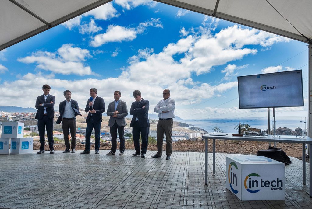 COLOCACIÓN PRIMERA PIEDRA DEL EDIFICIO SEDE DE INTECH TENERIFE-003