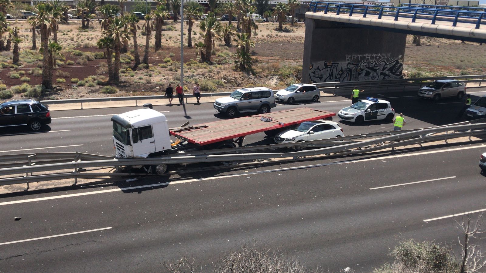 Accidente de tráfico en la TF-1. / DA
