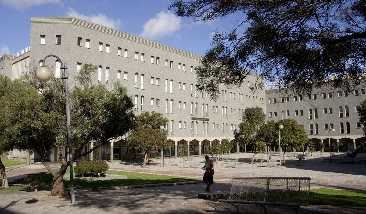 El carril ciclable une los tres campus universitarios de la ULL. DA