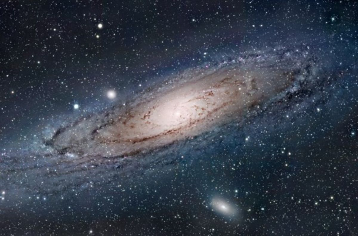Hasta ahora se pensaba que la estrella más cercana a la Tierra se encontraba a la mitad del radio galáctico. EP