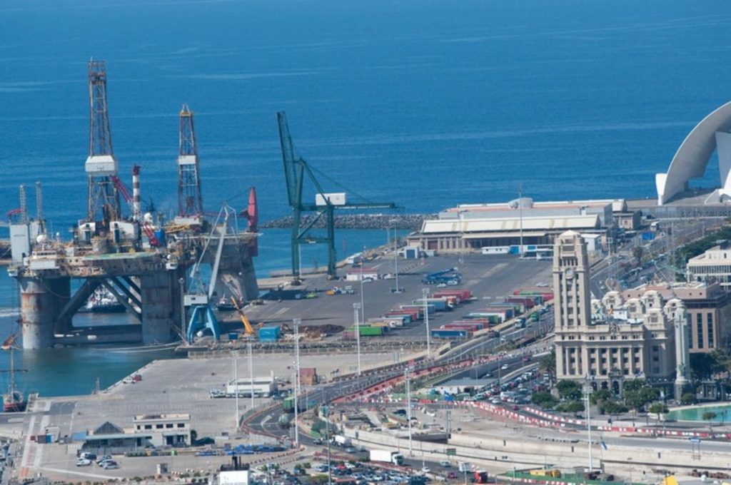 Puerto de Santa Cruz de Tenerife. DA