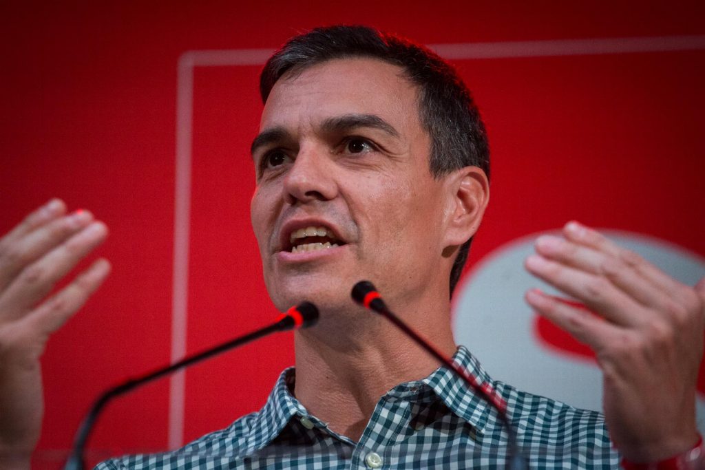 Pedro Sánchez, en marzo de 2017, durante un acto en La Laguna. / ANDRÉS GUTIÉRREZ