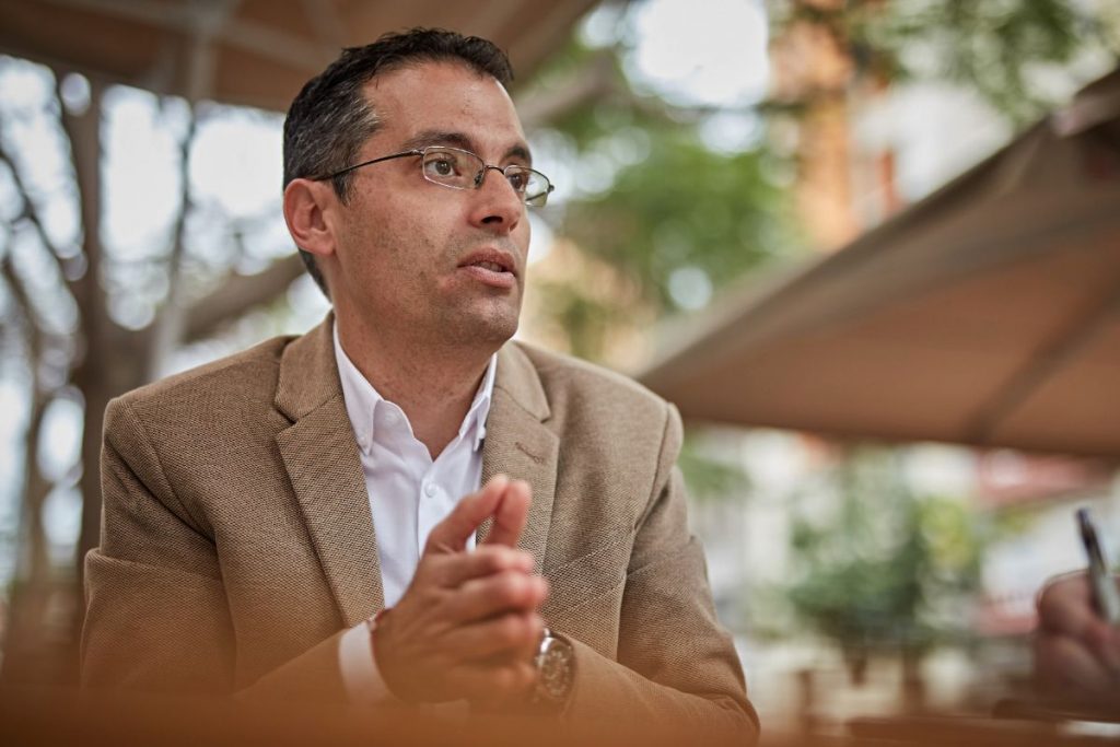 Carlos Tarife.