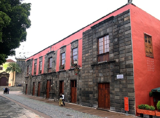 La acreditación de los participantes se hará en la Casa de Piedra. DA