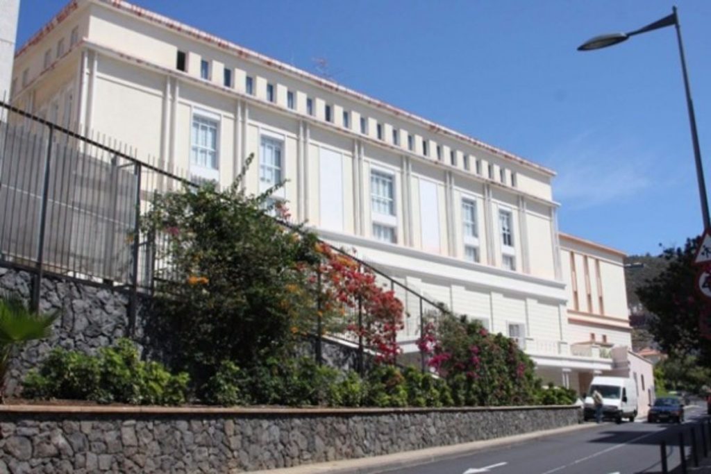 El Hospital Febles Campos, gestionado por el IASS del Cabildo de Tenerife. DA