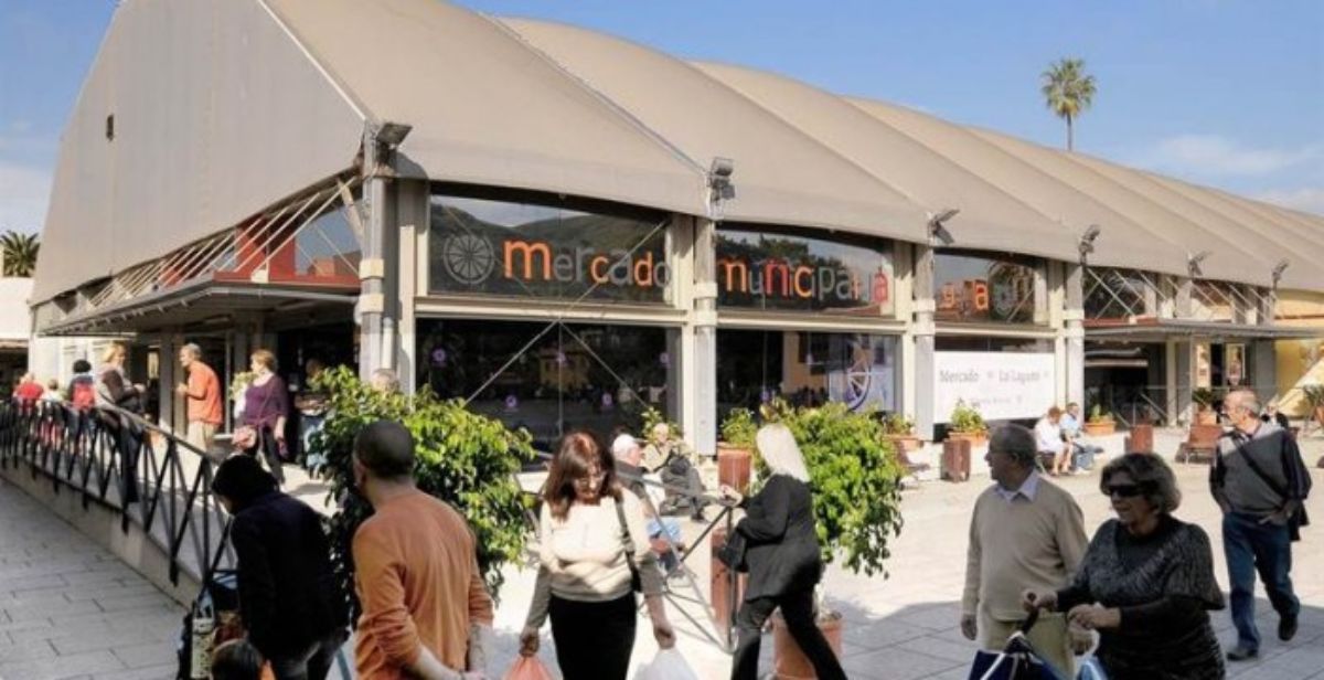 El Mercado se ubica desde hace casi 11 años en la plaza del Cristo. DA