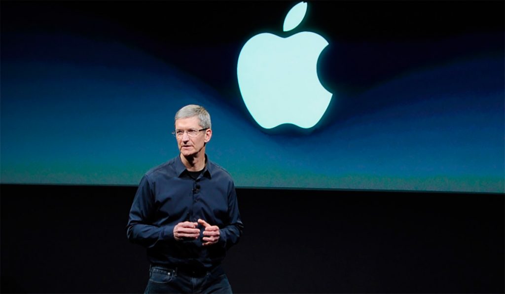 TIM COOK APPLE