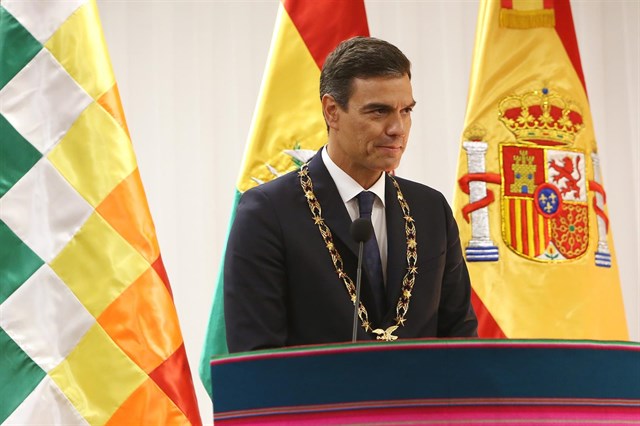 Pedro Sánchez no contempla la demolición de la cruz del Valle de los Caídos. | EP