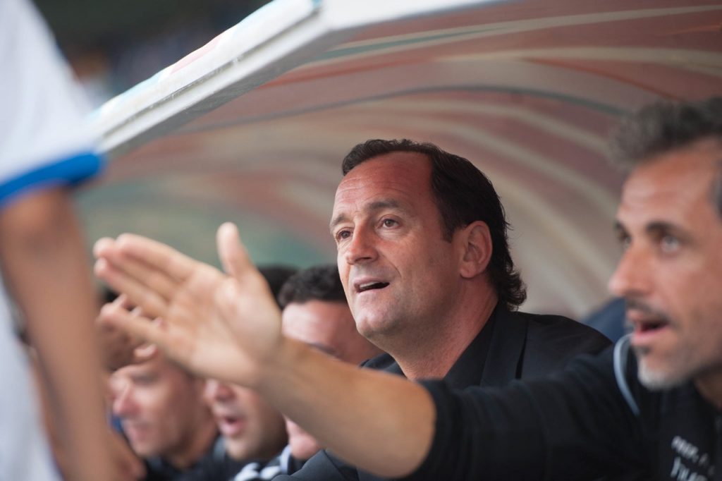 Joseba Etxeberria y su equipo se juegan mucho mañana ante el Reus Deportivo. Fran Pallero