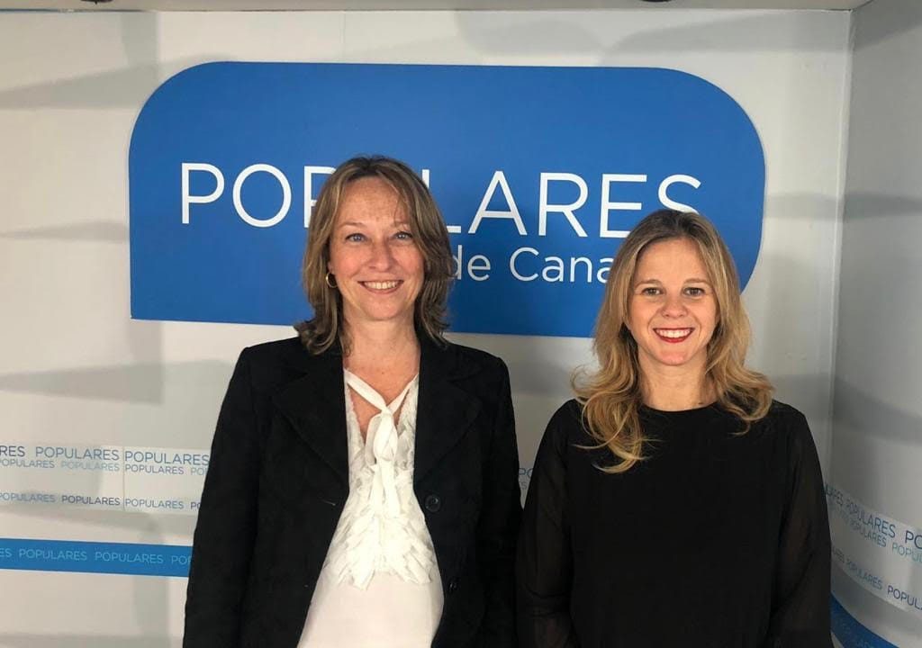 Yolanda Baumgartner, responsable de Acción Territorial del Partido Popular en Tenerife, y Natalia Mármol, consejera del Cabildo