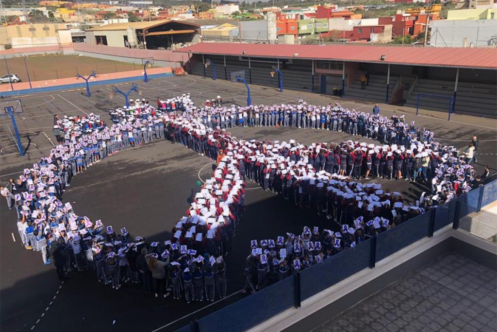 COLEGIO ECHEYDE SÍMBOLO PAZ 2019