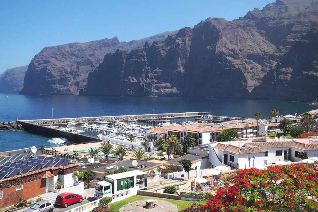 LOS GIGANTES SANTIAGO DEL TEIDE