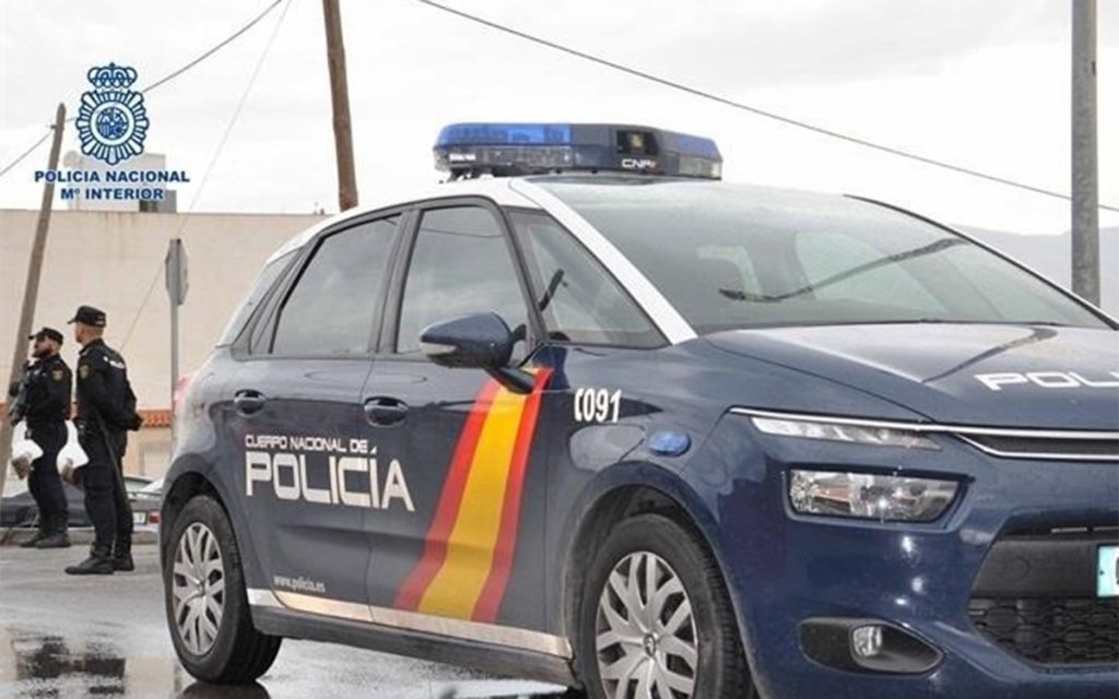 COCHE POLICÍA NACIONAL
