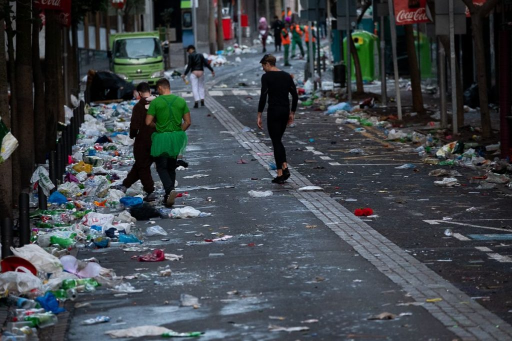 BASURA CARNAVAL SANTA CRUZ 2019