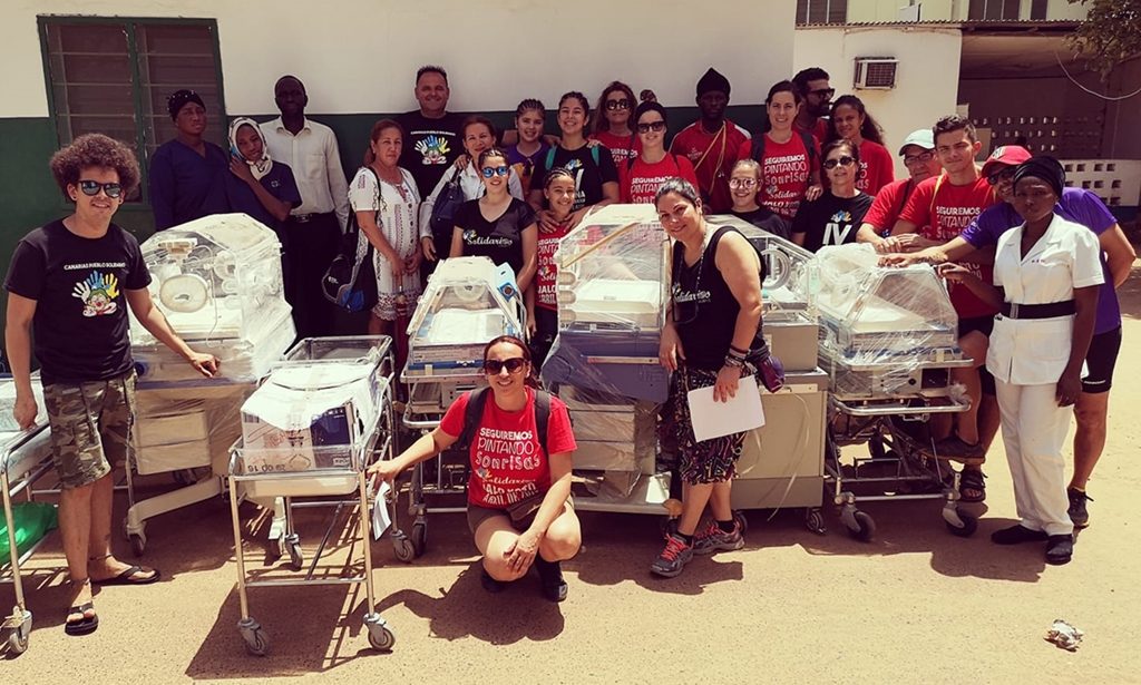 El material fue entregado en Gambia| SOLIDARIOS CANARIOS