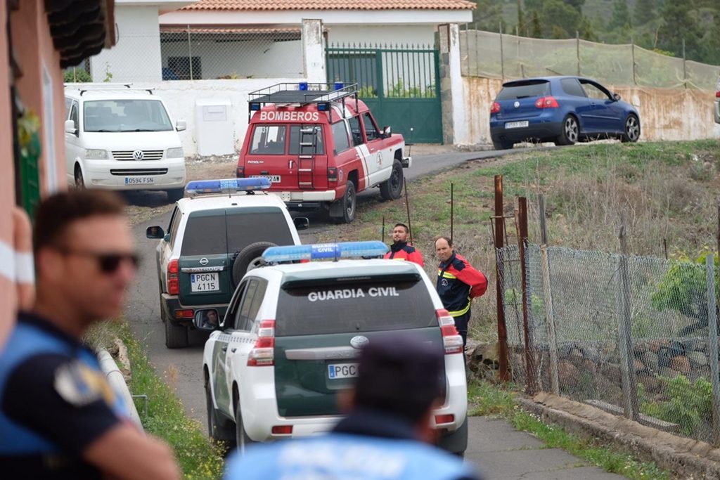 La Guardia Civil encontró los cuerpos de la mujer y su hijo desaparecidos en Adeje | FRAN PALLERO