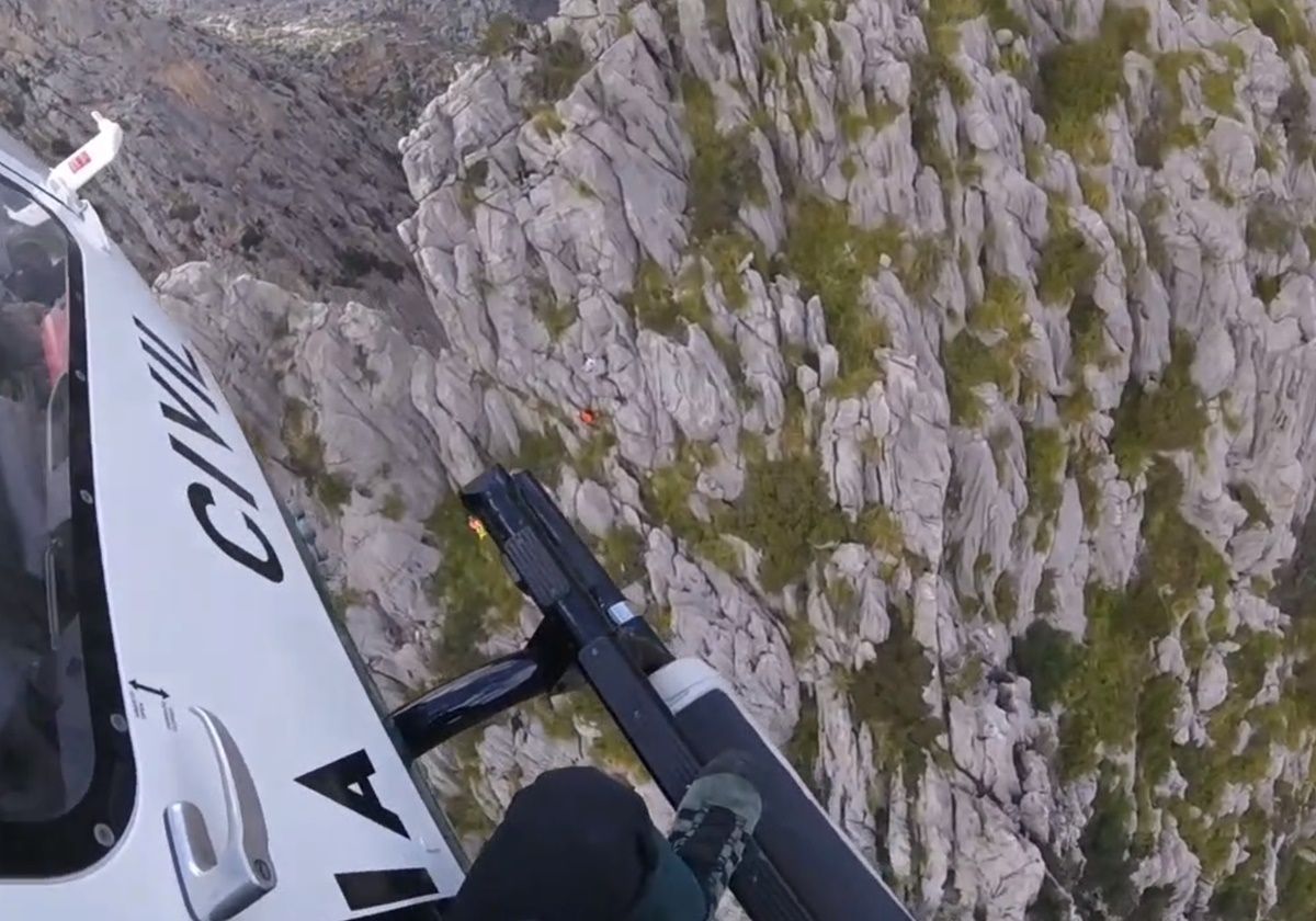 Momento del rescate. / Guardia Civil