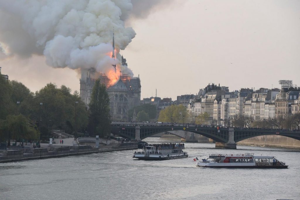 Incendio en Notre Dame