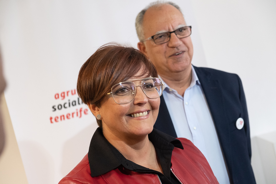 El fundador de ASG, Casimiro Curbelo, y la presidenta de ASTF, Sonia Fernández Negrín, ayer en Taco. / Fran Pallero