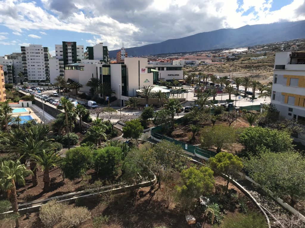 Las obras, que ya han comenzado en la zona verde junto al centro comercial Punta Larga, serán ejecutadas en tres meses; la escalada será una de las grandes atracciones del nuevo espacio