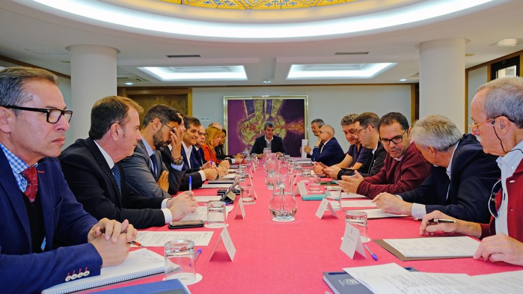 Mesa de la Concertación Social, que el 9 de abril de 2018 comenzó la negociación para el séptimo acuerdo entre el Gobierno de Canarias y los agentes socioeconómicos. DA