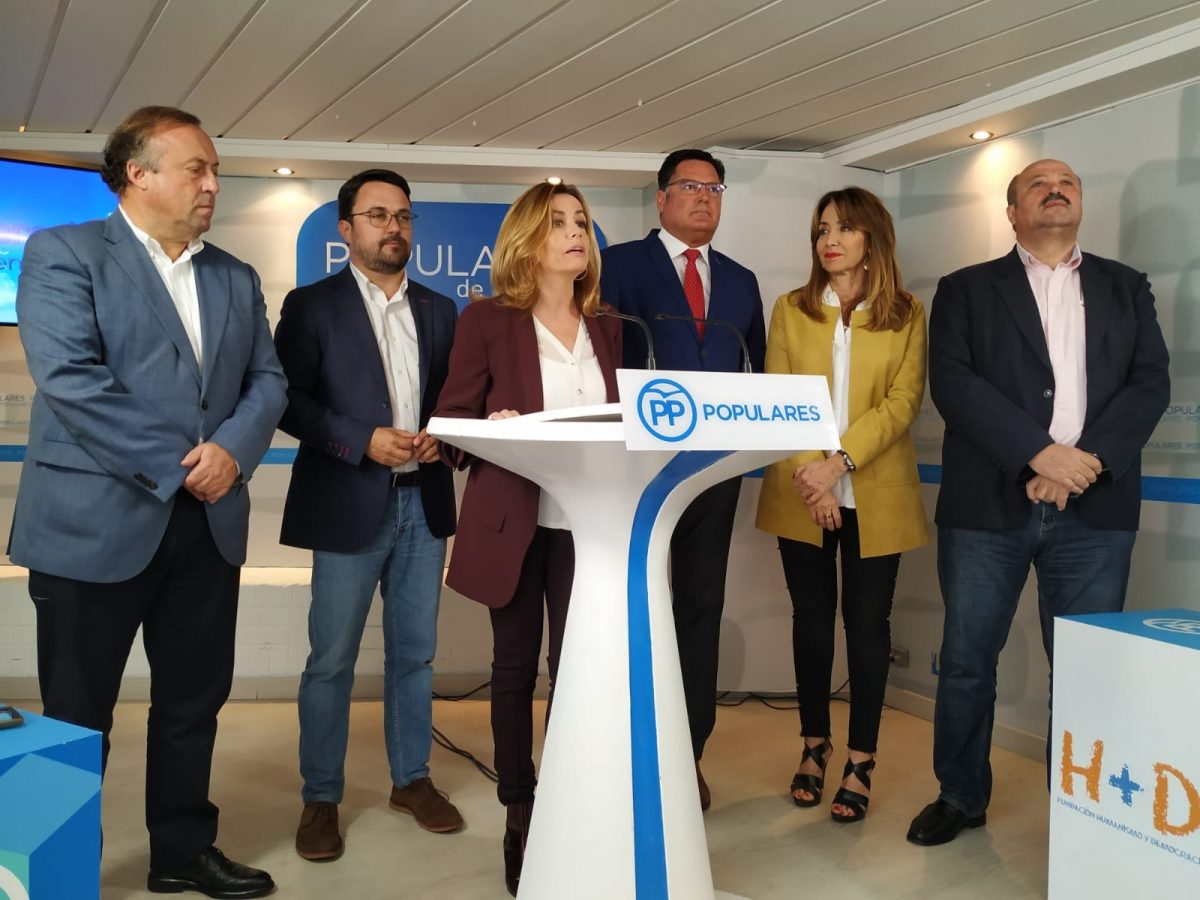 Ana Zurita interviene en la presentación de las candidaturas del PP al Congreso por Santa Cruz de Tenerife. / DA