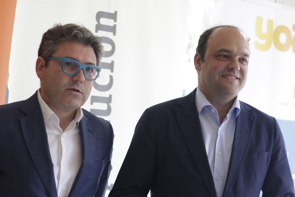Marc Vidal y José Carlos Díez, minutos antes de empezar la charla en el Club Oliver. / Fran Pallero