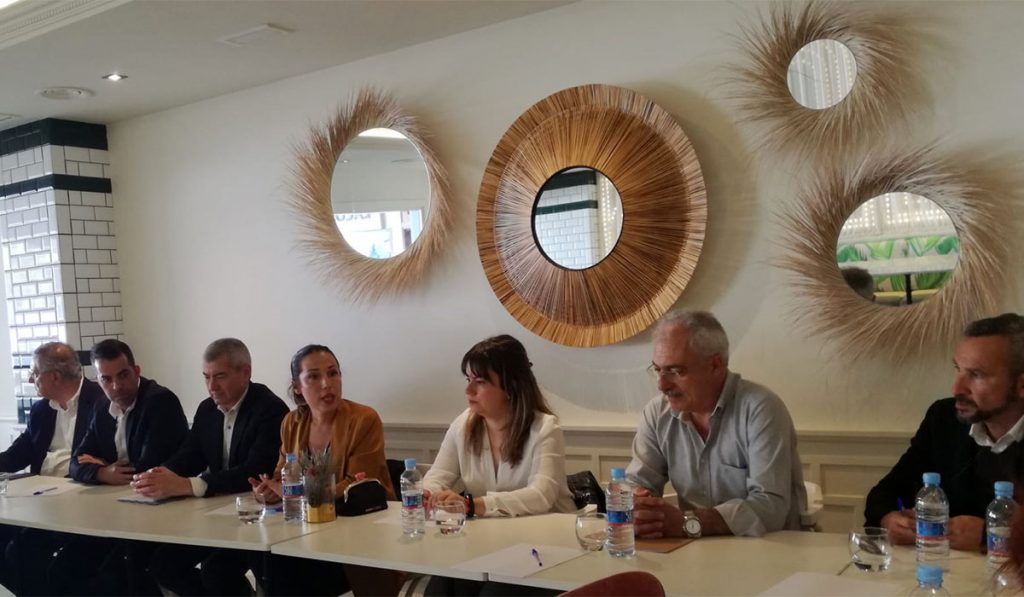 PATRICIA HERNÁNDEZ EMPRESARIOS COMERCIANTES