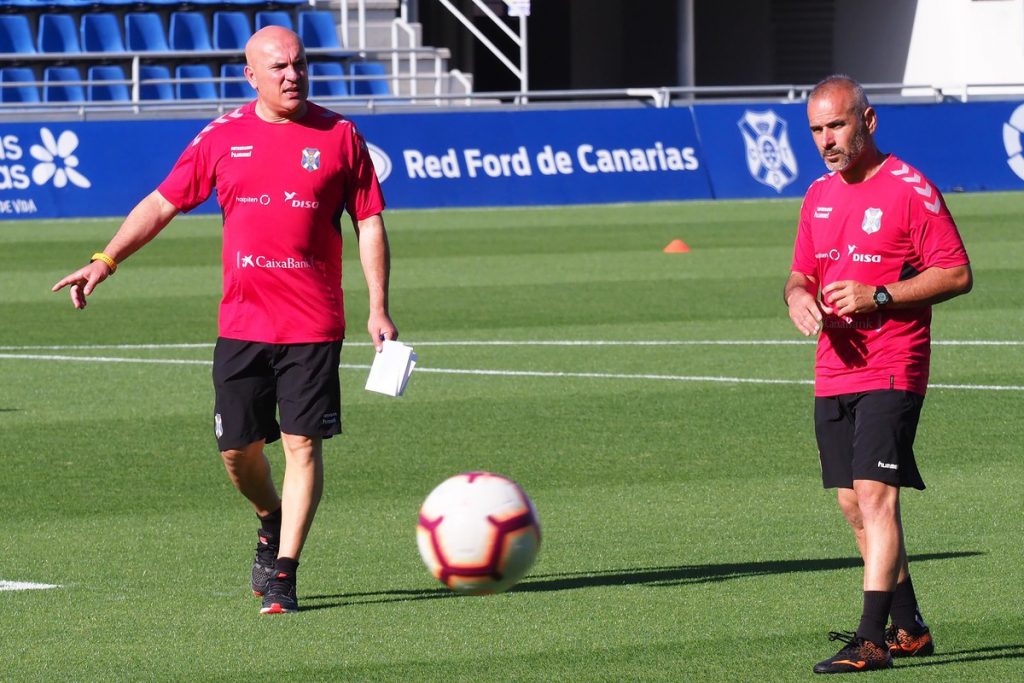 Primer entrenamiento de Luis César Sampedro. Sergio Méndez