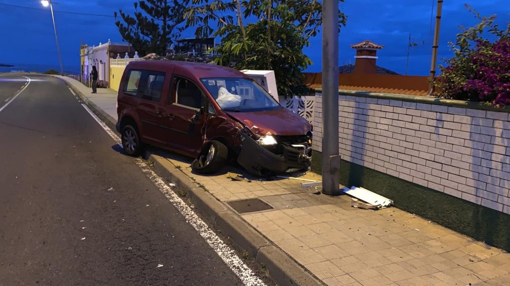 ACCIDENTE BAJAMAR 5 COCHES (1)