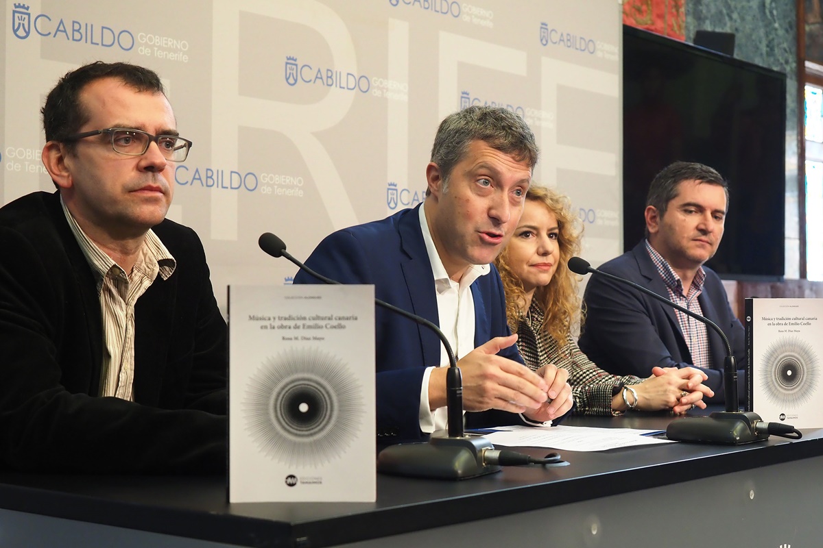 José Miguel Martín, José Luis Rivero, Rosa María Díaz Mayo y Manuel González, en la presentación. Sergio Méndez