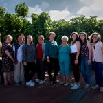 Parte de las mujeres que contaron sus historias en el libro, durante la presentación del pasado viernes. / FRAN PALLERO