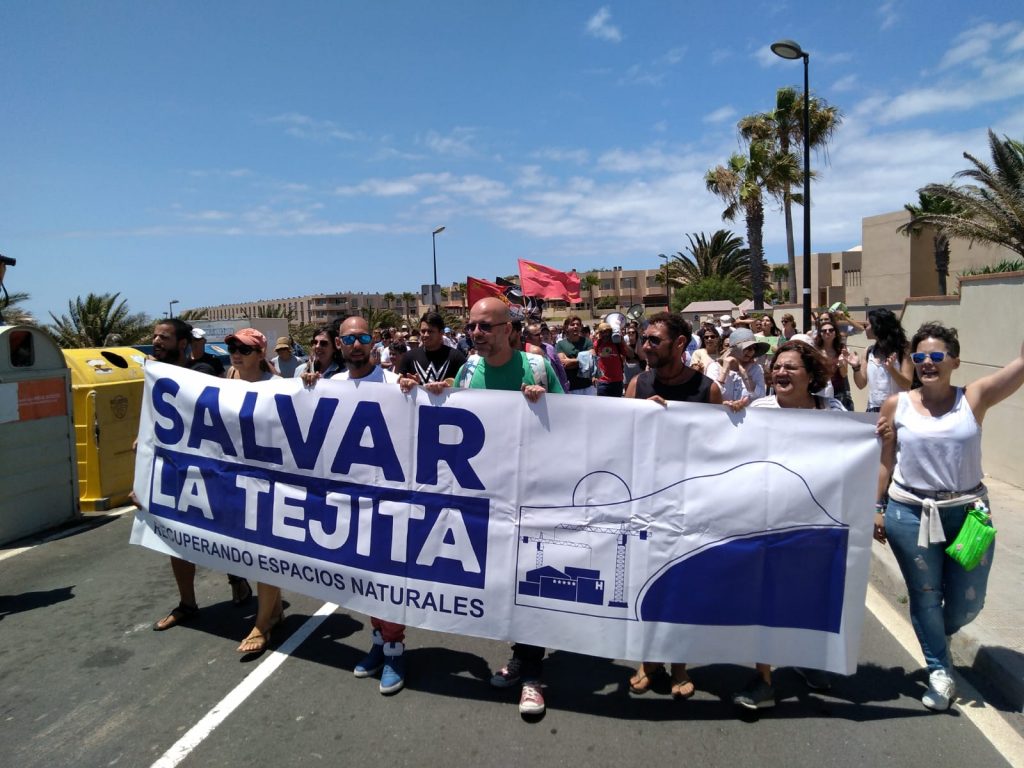 Colectivos ecologistas denuncian que los trabajos continúan y que la afección en la parcela se ha multiplicado por 10. DA