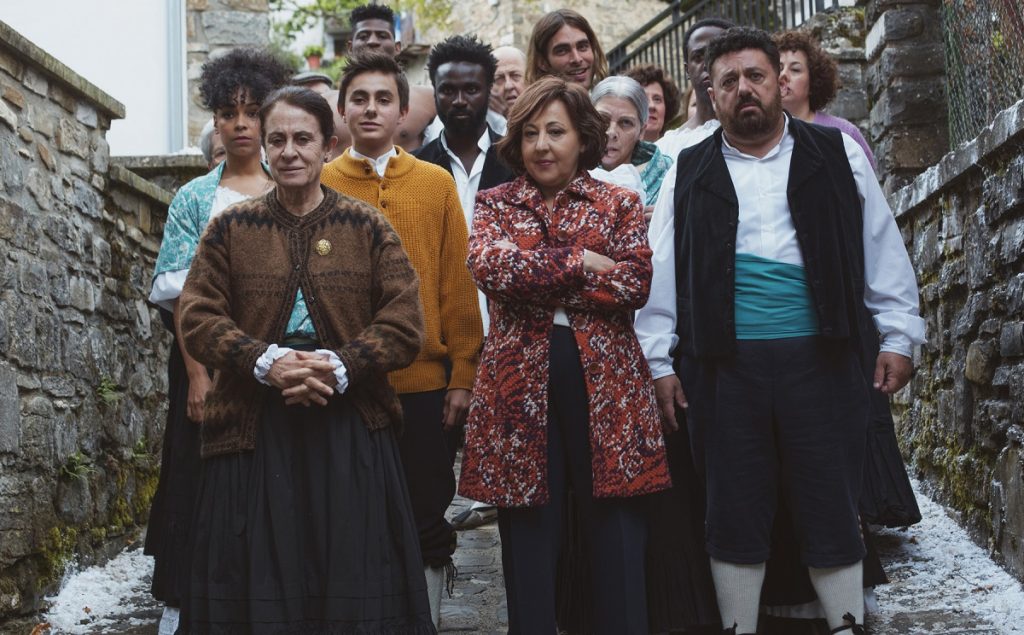 'Lo nunca visto' cuenta con un reparto repleto de caras conocidas: Carmen Machi, Pepón Nieto y Jon Kortajarena, entre otros.