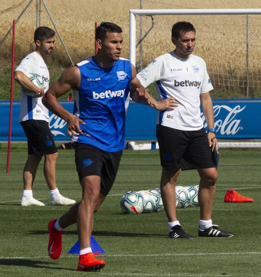 Acuerdo total con el delantero argentino Ramón Miérez. DA