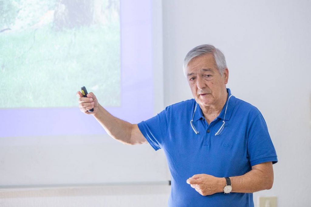 El profesor Valladares, durante su intervención en la UVA. DA