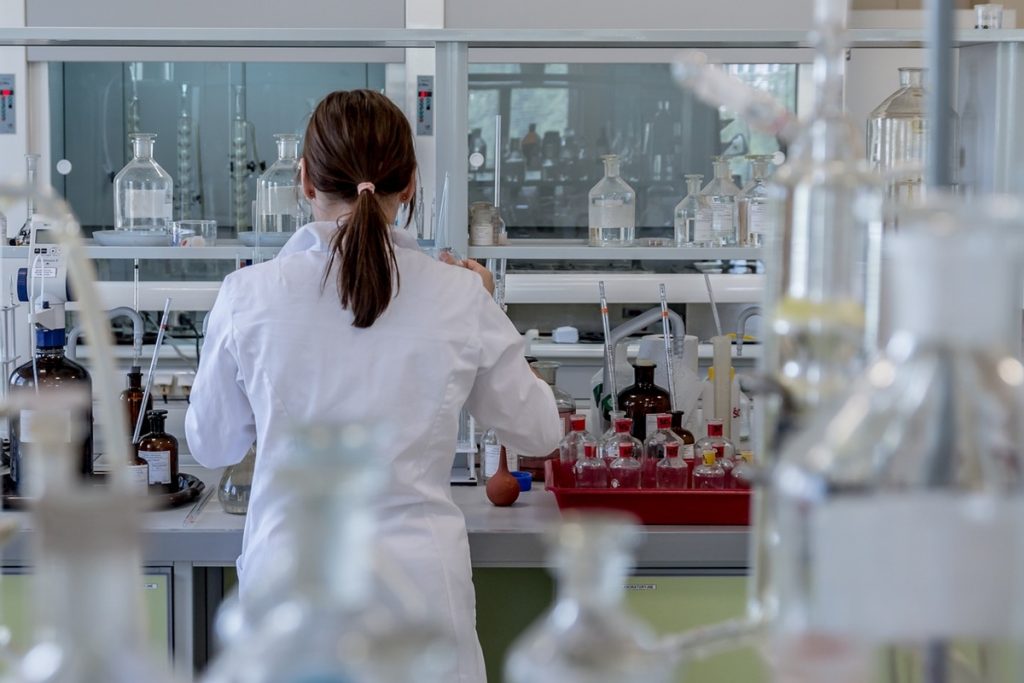 Laboratorio - Viruela del mono en Canarias