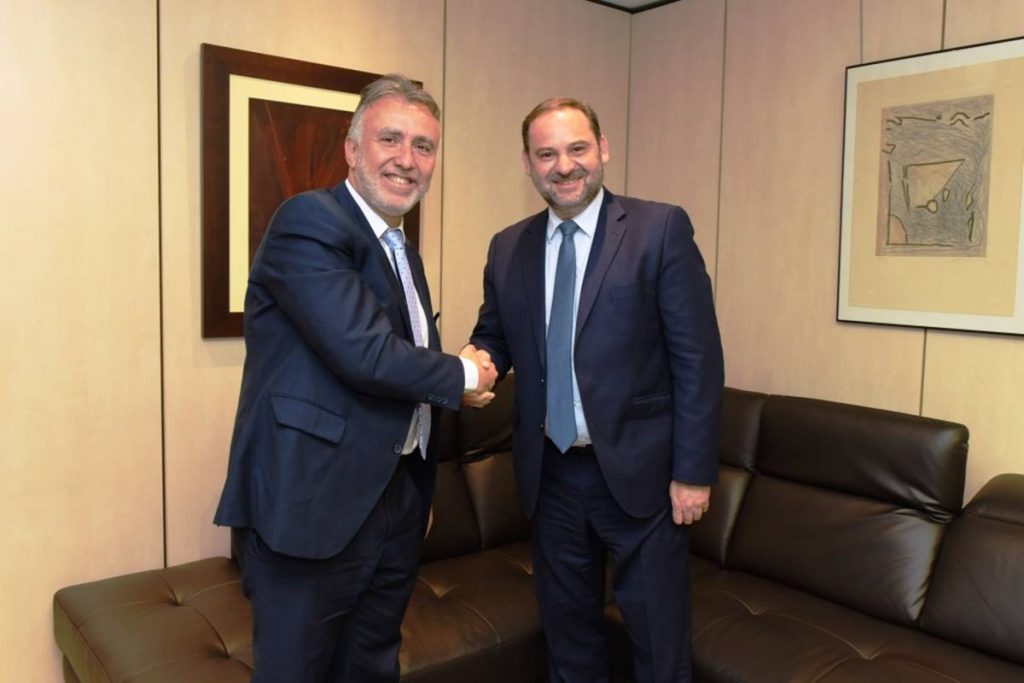 Ángel Víctor Torres y José Luis Ábalos, en 2018. DA