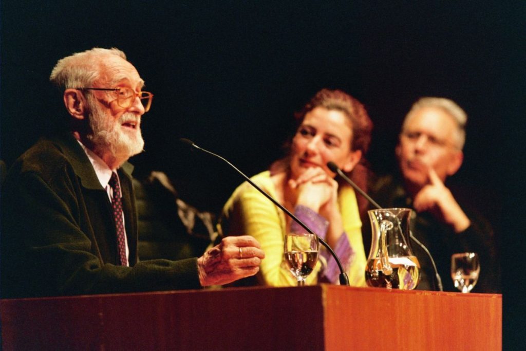 el escritor josé luis sampedro estuvo muy vinculado al ateneo. D.A