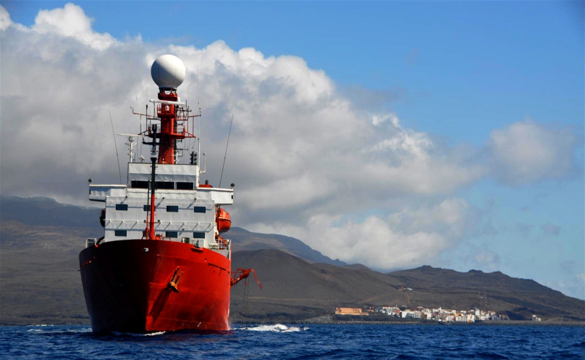Gracias al trabajo del buque Hespérides, entre 2010 y 2014, se sabe de la gran riqueza existente en las aguas canarias. DA