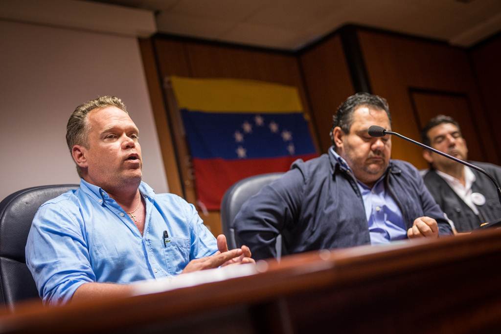Máximo Díaz Estébanez (izquierda), coordinador de Voluntad Popular en Canarias. DA