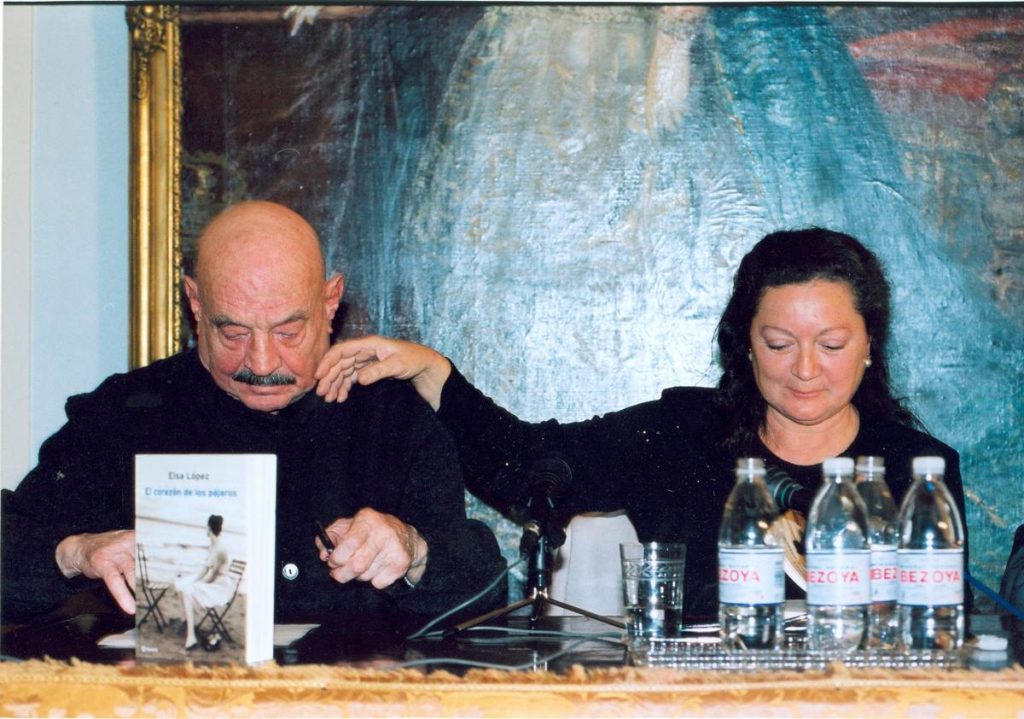 José Hierro y Elsa López en 2001. DA