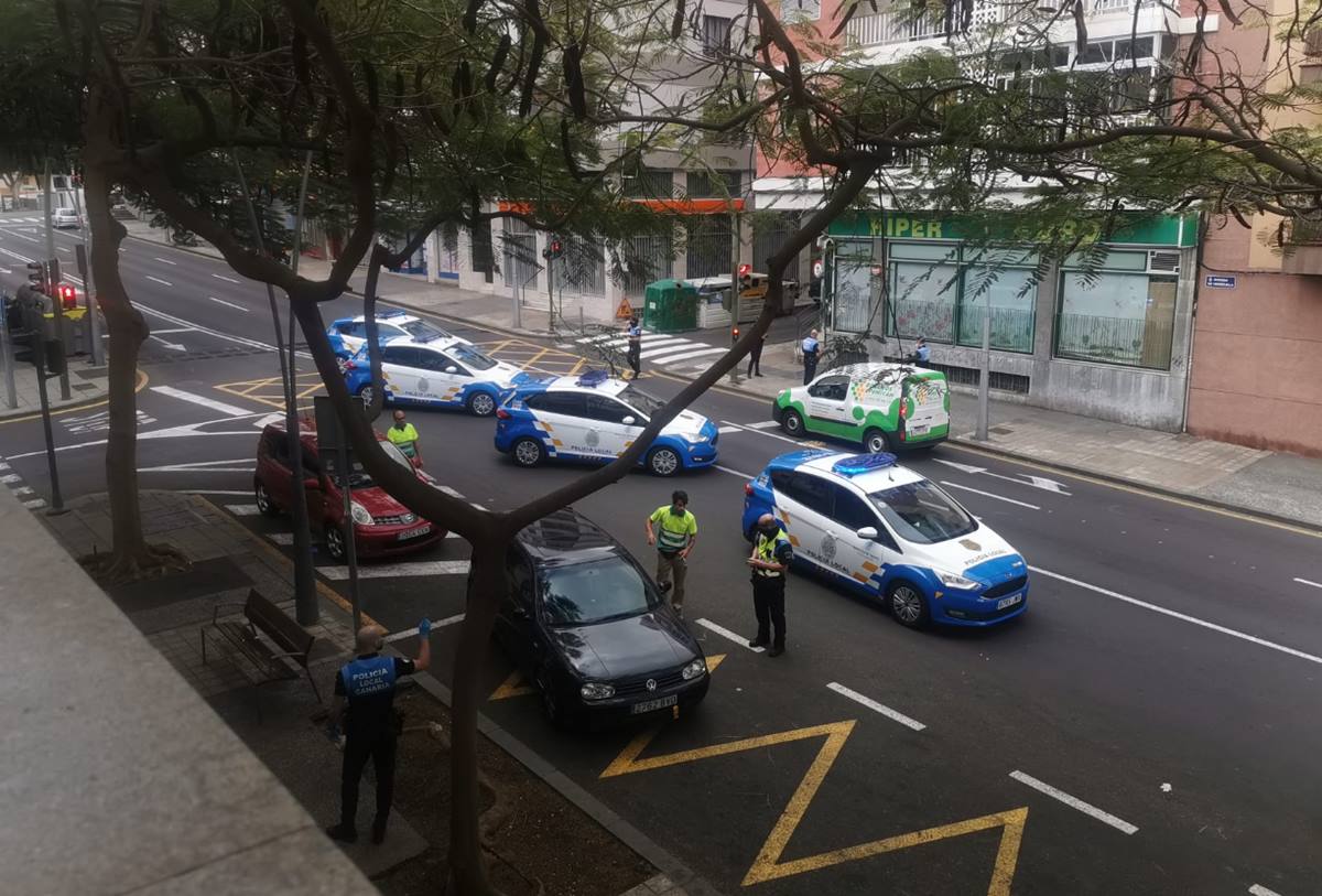 Dispositivo de la Policía Local de Santa Cruz. Twitter de la Policía Local de Santa Cruz