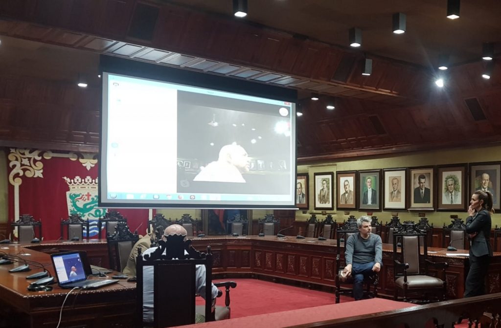 La reunión tuvo lugar en el Ayuntamiento del Puerto de la Cruz vía telemática. DA