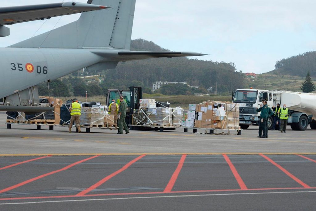 CORONAVIRUS CANARIAS RECIBE MATERIAL SANITARIO