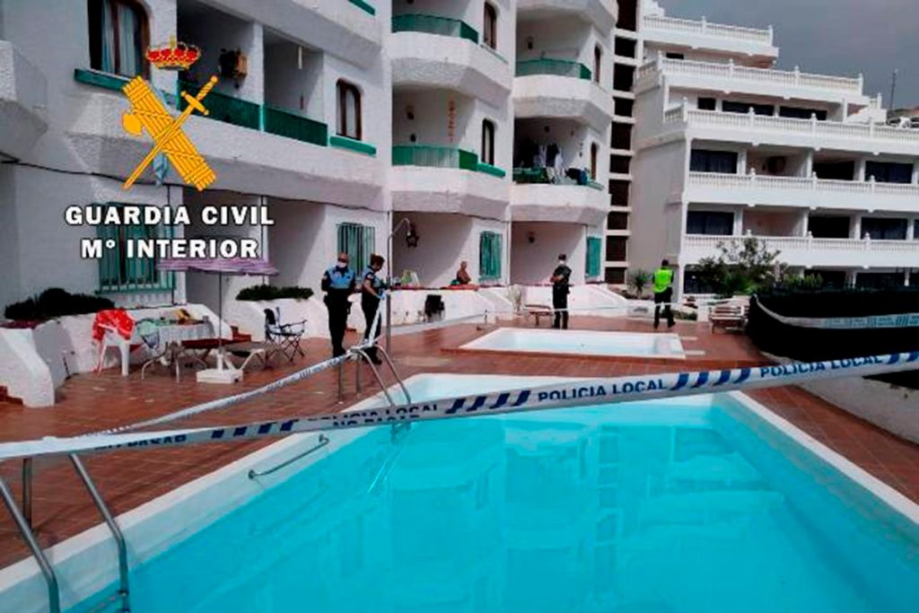 FIESTA PISCINA GRAN CANARIA CUARENTENA