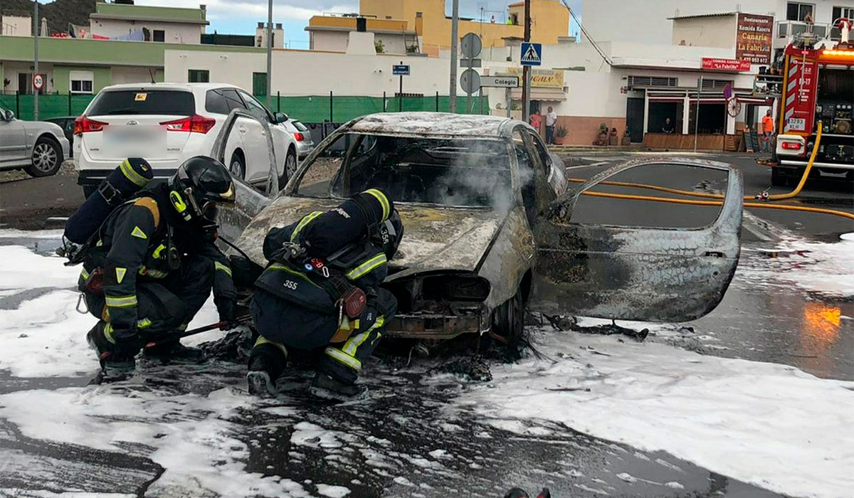 INCENDIO COCHE ARONA