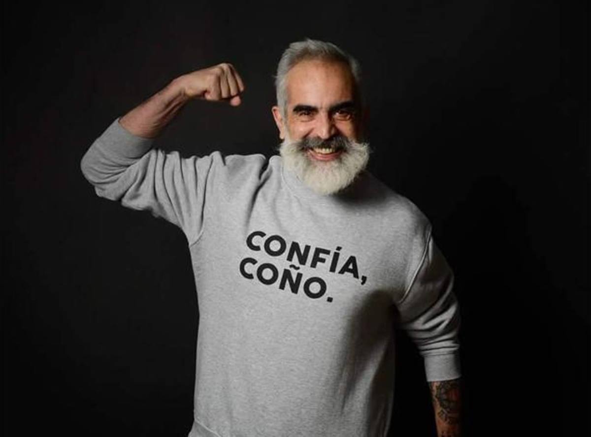 Manuel Castañeda aclara que su idea no es nueva y que ya había muchas personas fabricando material de protección, él solo las aunó en un grupo. DA