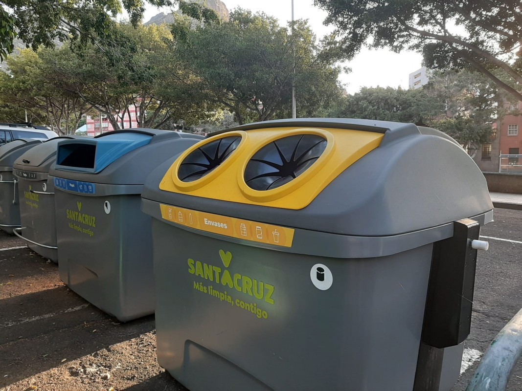 La renovación de los contenedores en Santa Cruz aumenta el reciclaje de ...